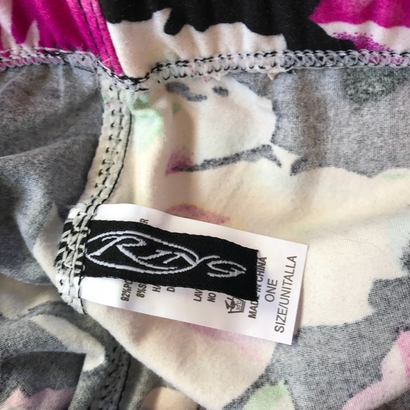 NWOT Capri leggings - Picture 2 of 2